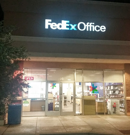 Print Shop «FedEx Office Print & Ship Center», reviews and photos, 9925 W McDowell Rd Suite 105, Avondale, AZ 85392, USA