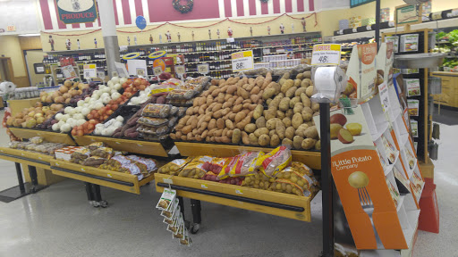 Grocery Store «Brookshire Brothers», reviews and photos, 603 E Houston St, Cleveland, TX 77327, USA