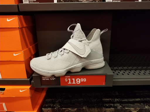 Sporting Goods Store «Nike Factory Store», reviews and photos, 6800 N 95th Ave #590, Glendale, AZ 85301, USA