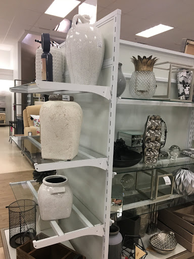 Department Store «Marshalls», reviews and photos, 70 Worcester-Providence Turnpike, Millbury, MA 01527, USA