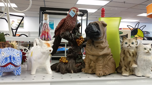 Thrift Store «Goodwill Retail Store & Donation Center», reviews and photos, 8014 Sudley Rd, Manassas, VA 20109, USA