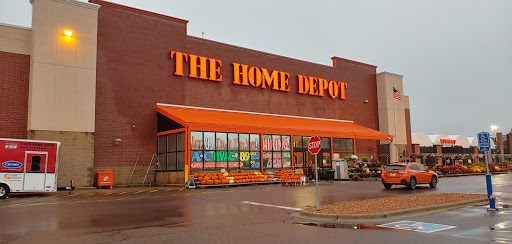 The Home Depot, 5800 Cedar Lake Rd, St Louis Park, MN 55416, USA, 