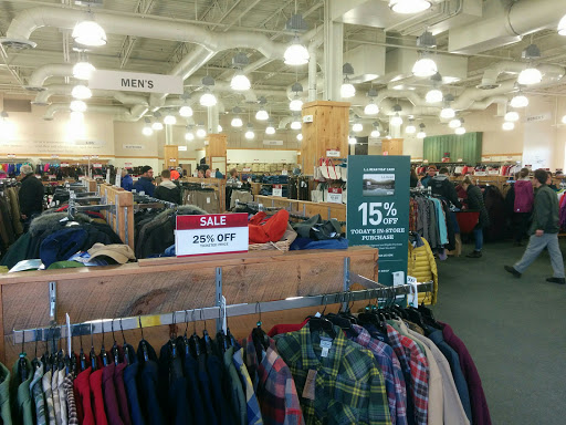 Clothing Store «L.L. Bean Outlet», reviews and photos, 1 Freeport Village Station, Freeport, ME 04033, USA
