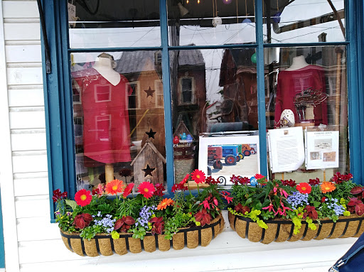 Ice Cream Shop «Strasburg Country Store», reviews and photos, 1 W Main St, Strasburg, PA 17579, USA