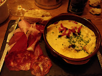 Raclette du LES FROMAGIVORES - Restaurant / Bar à Fromages à Lyon - n°12