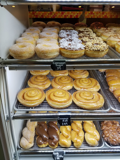 Donut Shop «Simply Donuts», reviews and photos, 9005 Old Spanish Trail, Ocean Springs, MS 39564, USA