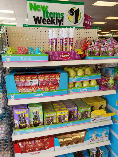 Dollar Store «Dollar Tree», reviews and photos, 865 Erica Ln, Yorkville, IL 60560, USA
