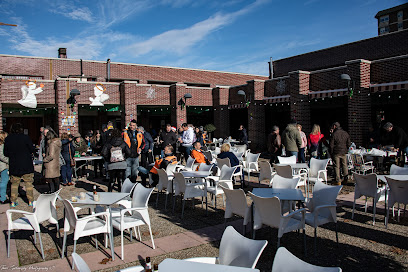 Bar La Estrella - Los Olmillos, 6, 34190 Villamuriel de Cerrato, Palencia, Spain