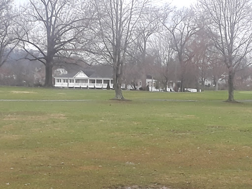 Golf Course «Twin Oaks Golf & Plantation Club», reviews and photos, 450 E 43rd St, Covington, KY 41015, USA