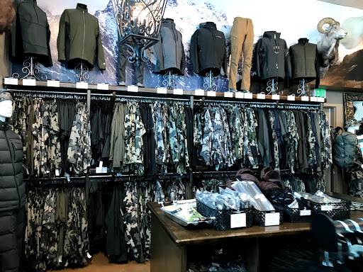 Outdoor Sports Store «KUIU», reviews and photos, 1920 N Lincoln St #101, Dixon, CA 95620, USA