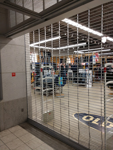 Clothing Store «Old Navy», reviews and photos, 40 Catherwood Rd, Ithaca, NY 14850, USA