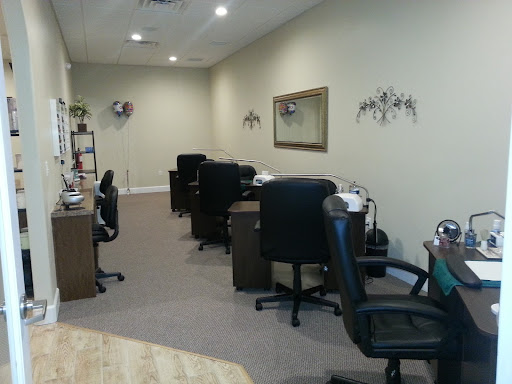 Beauty Salon «Simply Irresistible Nail & Hair Salon», reviews and photos, 231 E Rich Ave, DeLand, FL 32724, USA