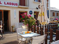 Atmosphère du Restaurant français Restaurant Lassus - sur place ou à emporter à Bolquère - n°2