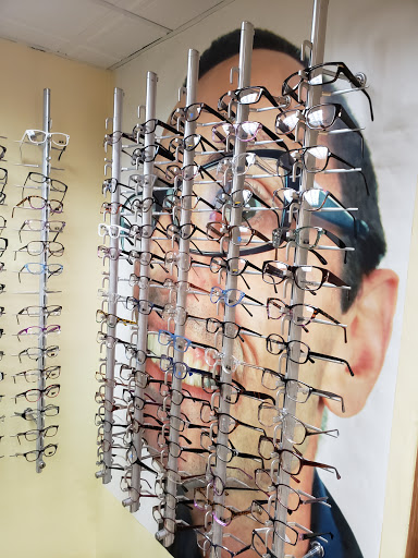Eye Care Center «Eyeglass Encounters», reviews and photos, 1325 Market St, Philadelphia, PA 19107, USA