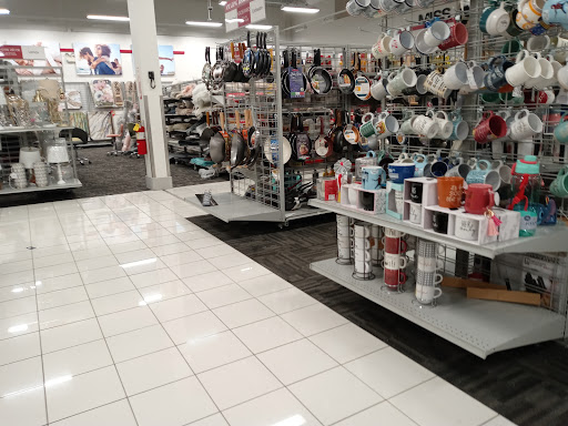 Clothing Store «Burlington Coat Factory», reviews and photos, 1300 N Larkin Ave, Joliet, IL 60435, USA