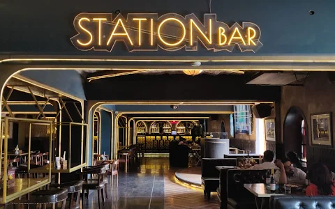 Station Bar image