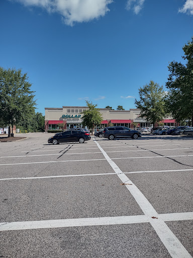 Shopping Mall «Plantation Point Shopping Center», reviews and photos, 6461 Plantation Center Dr, Raleigh, NC 27616, USA