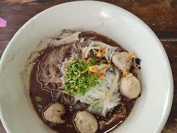 ก๋วยเตี๋ยวเรือนมโต