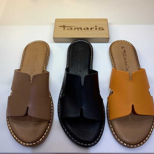 Stores to buy men's slippers Toulouse