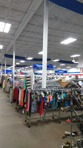 Thrift Store «Goodwill», reviews and photos