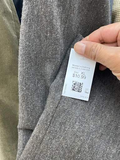 Thrift Store «Goodwill - Sherman Oaks», reviews and photos, 14760 Ventura Blvd, Sherman Oaks, CA 91403, USA