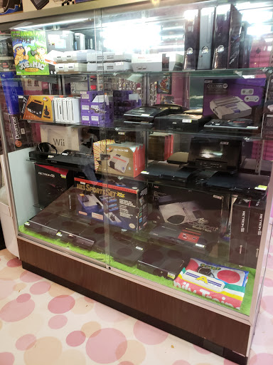 Video Game Store «Pink Gorilla University District», reviews and photos, 4341 University Way NE, Seattle, WA 98105, USA