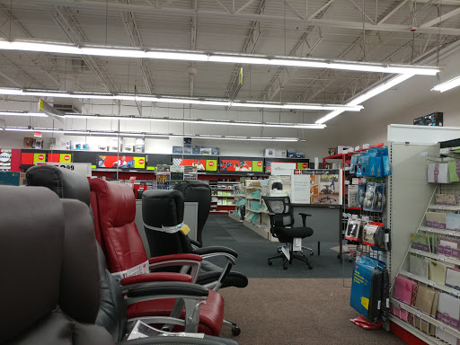 Office Supply Store «Staples», reviews and photos, 284 Hartford Ave, Bellingham, MA 02019, USA