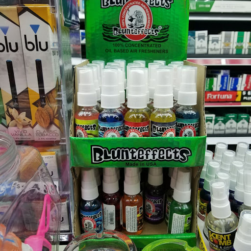 Tobacco Shop «Brockton smoke shop», reviews and photos, 793 Crescent St #1, Brockton, MA 02302, USA