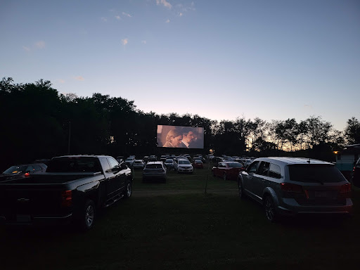 Drive-in Movie Theater «Hilltop Drive In Theatre», reviews and photos, WV-8, Chester, WV 26034, USA