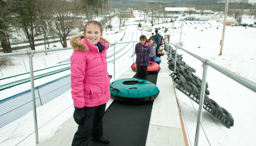 Resort «White Lightning Snowtubing at the Fernwood Winter Fun Center», reviews and photos, 124 Golf Dr #2, East Stroudsburg, PA 18302, USA