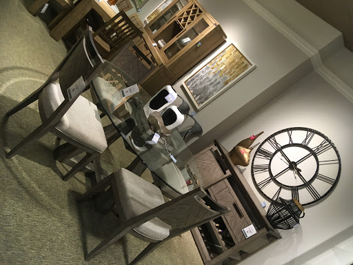 Furniture Store «Havertys Furniture», reviews and photos, 11871 Jefferson Ave, Newport News, VA 23606, USA