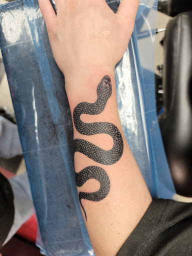 Tattoo Shop «Artistry In Motion», reviews and photos, 230 E Walnut St, North Vernon, IN 47265, USA