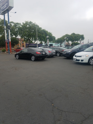 Used Car Dealer «5 Star Auto», reviews and photos, 602 N Harbor Blvd, Santa Ana, CA 92703, USA