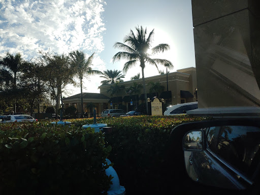 Mexican Restaurant «Chipotle Mexican Grill», reviews and photos, 4655 PGA Boulevard F, Palm Beach Gardens, FL 33418, USA