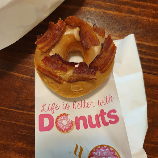 Donut Shop «Queen Donut Shop», reviews and photos, 1806 W 18th St, Houston, TX 77008, USA