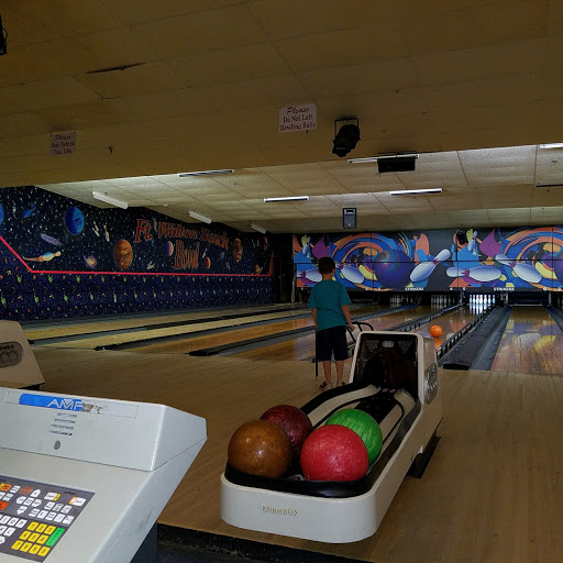 Bowling Alley «Fort Walton Beach Bowl», reviews and photos, 745 Beal Pkwy NW, Fort Walton Beach, FL 32547, USA