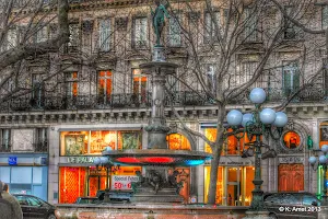 Fountain of Theatre Francais image