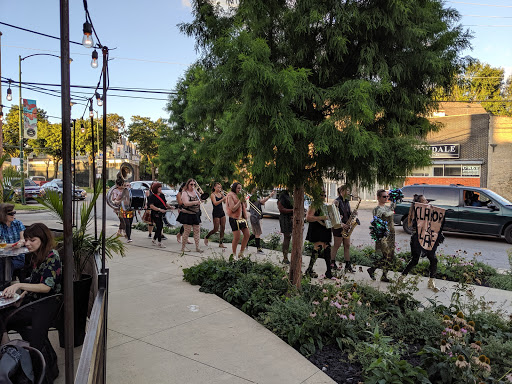 Bar «Crown Liquors», reviews and photos, 2821 N Milwaukee Ave, Chicago, IL 60618, USA