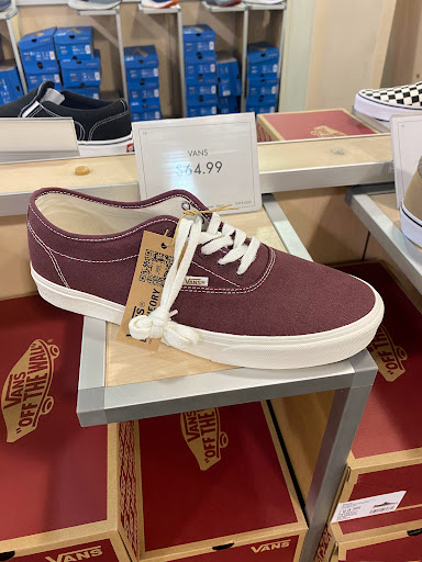 DSW Designer Shoe Warehouse - 2