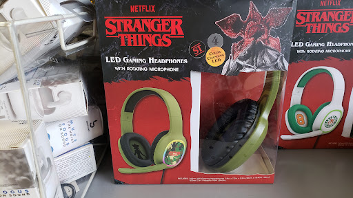 Variety Store «Five Below», reviews and photos, 1790 Rio Hill Center, Charlottesville, VA 22901, USA