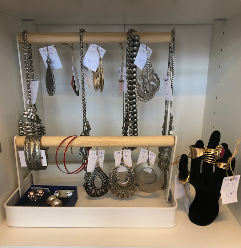 Opinii despre Angie’s secondhand în Neuhausen am Rheinfall - Geschäft