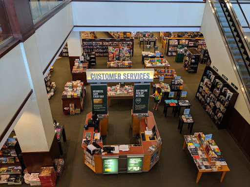 Book Store «Barnes & Noble», reviews and photos, 1 Levee Way, Newport, KY 41071, USA