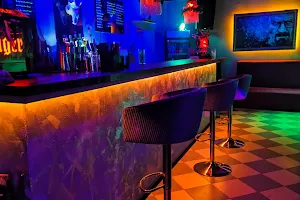 Караоке Breaking Bad lounge bar image