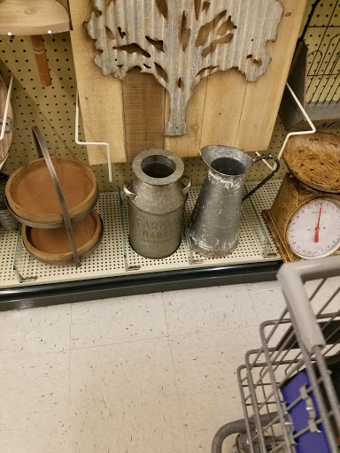 Craft Store «Hobby Lobby», reviews and photos, 1235 Farmington Ave, Bristol, CT 06010, USA