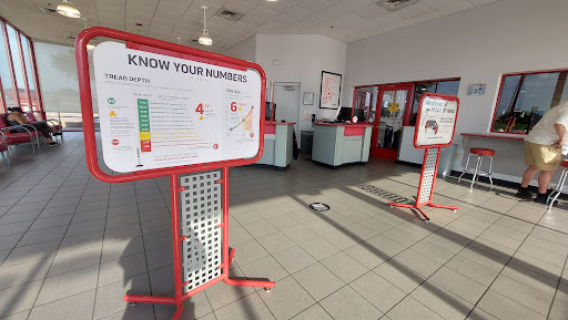 Tire Shop «Discount Tire Store - Irving, TX», reviews and photos, 3516 W Airport Fwy, Irving, TX 75062, USA