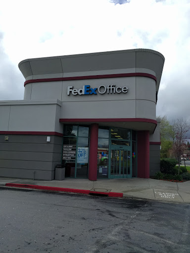 Print Shop «FedEx Office Print & Ship Center», reviews and photos, 622 Contra Costa Blvd, Pleasant Hill, CA 94523, USA