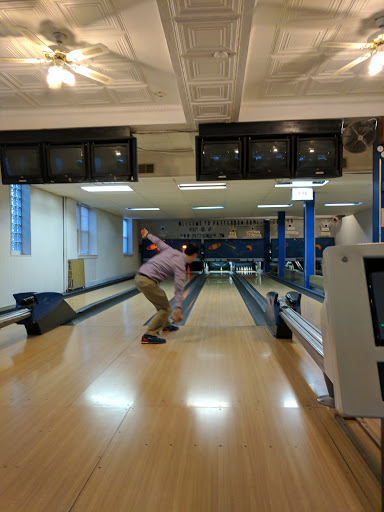 Bowling Alley «Patterson Bowling Center», reviews and photos, 2105 Eastern Ave, Baltimore, MD 21231, USA