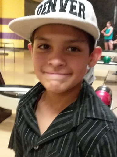 Sports Bar «Crown Lanes Bowling Center & Sports Bar», reviews and photos, 2325 S Federal Blvd, Denver, CO 80219, USA