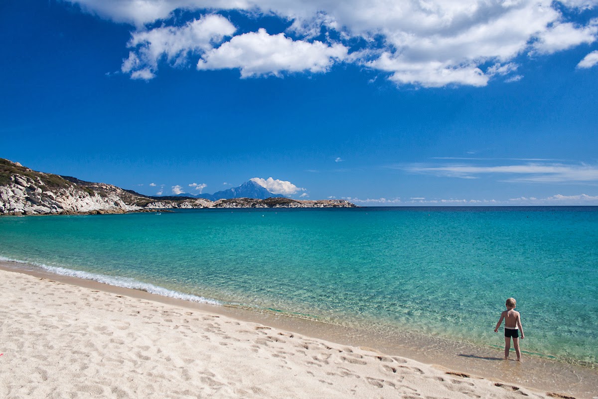 Thalatta beach的照片 带有蓝色纯水表面