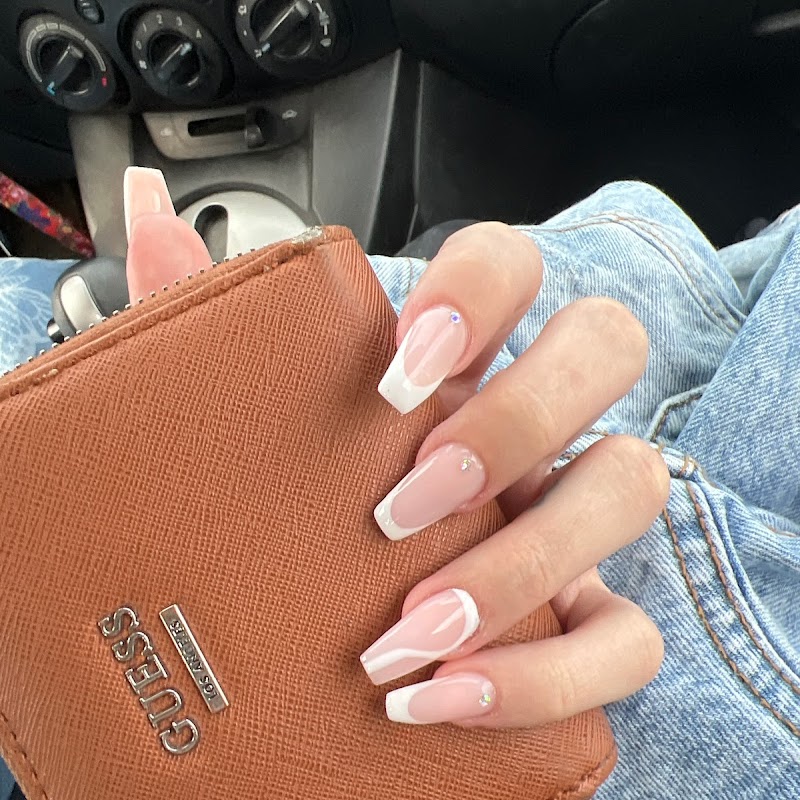 Popular Nails